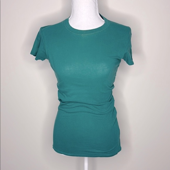 Wet Seal Green Fitted Short Sleeve Tee. Medium - Picture 1 of 9